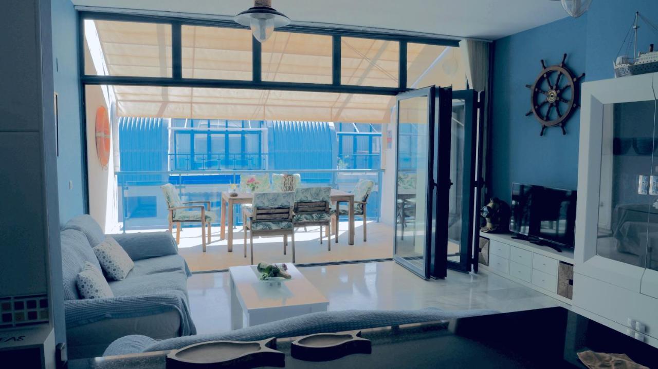 Atico Lujo Primera Linea, Terraza, Piscina, Parking 费罗堡 外观 照片